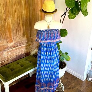 Tube top floral maxi dress.